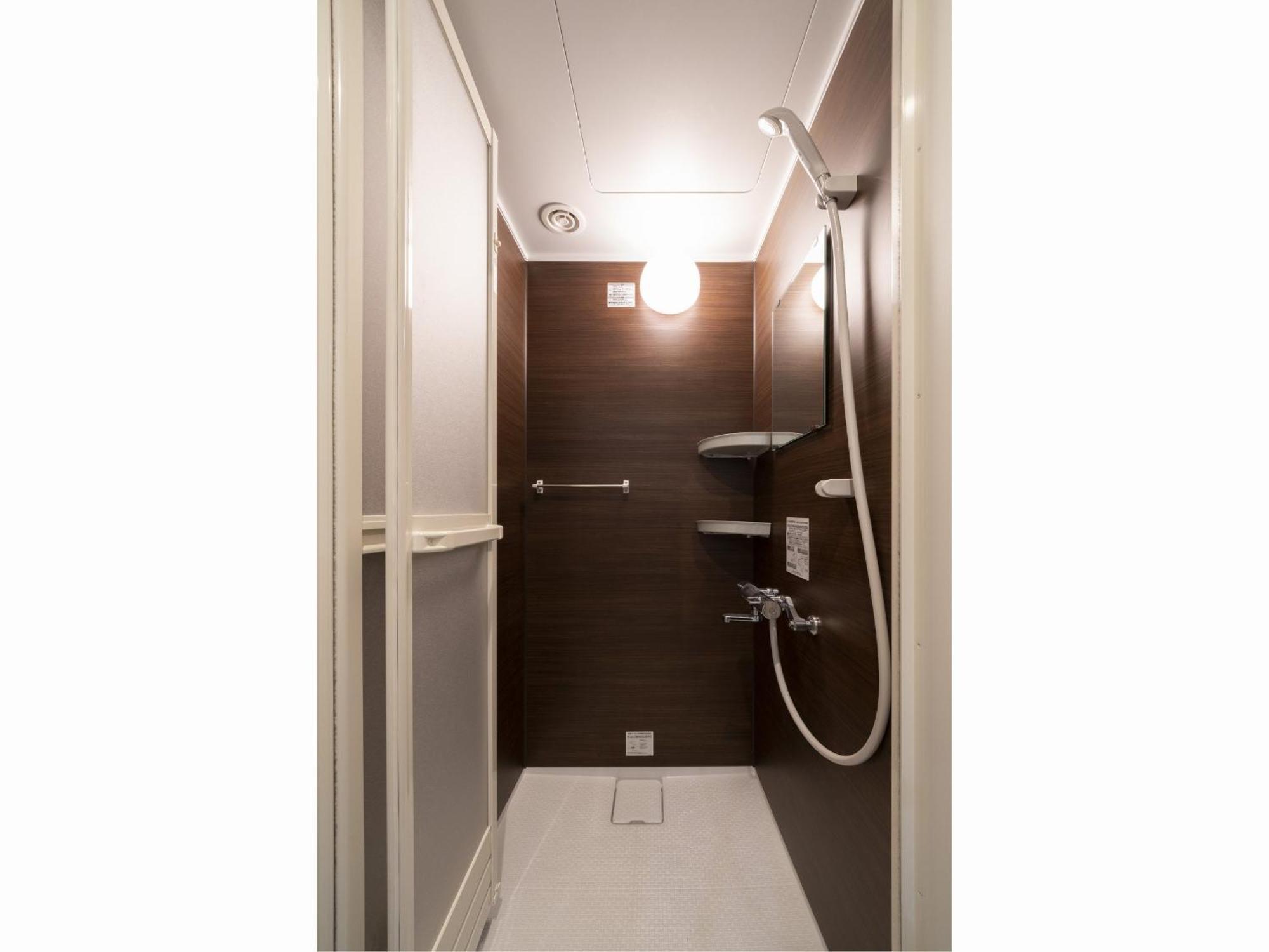 Capsule Hotel J Garden Shin-Осака Екстер'єр фото
